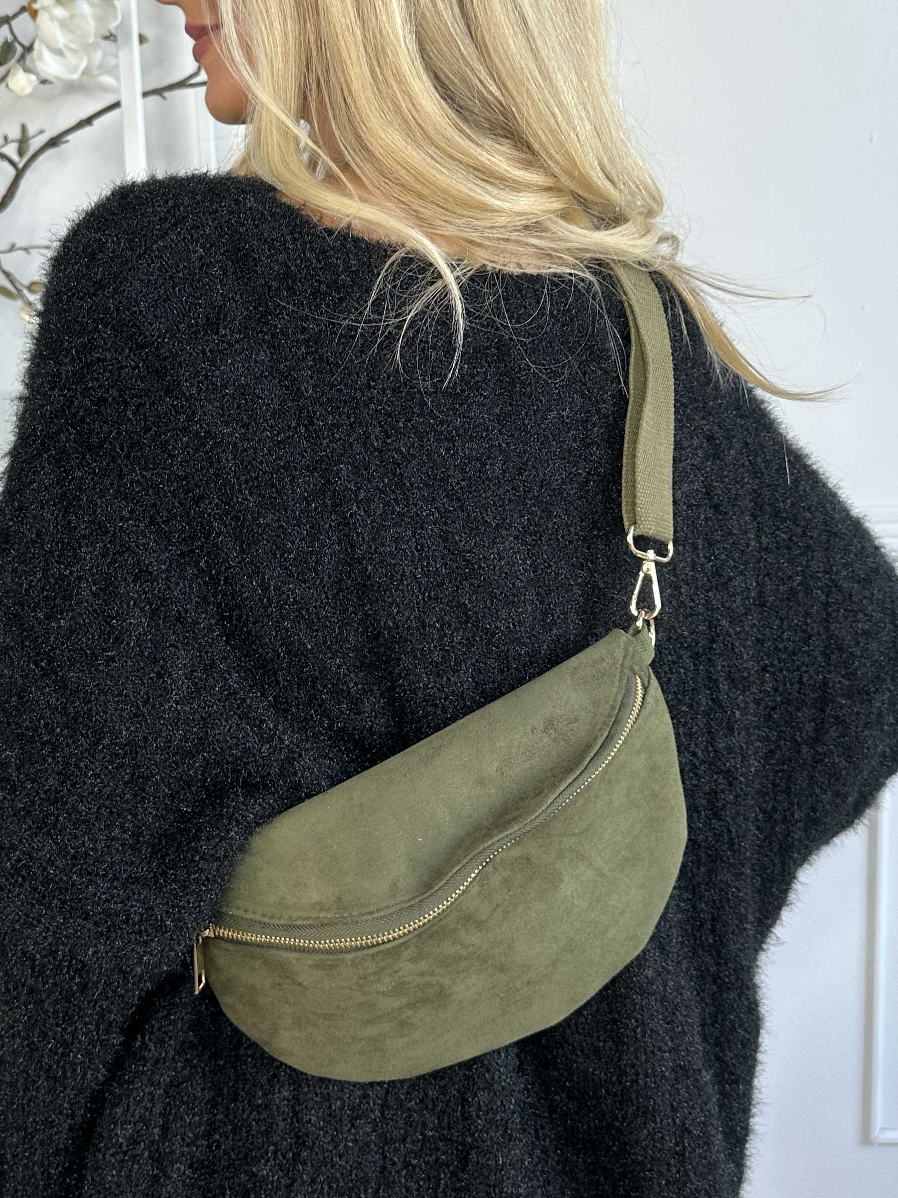 Belicia - Liten crossbody-väska i mockalook